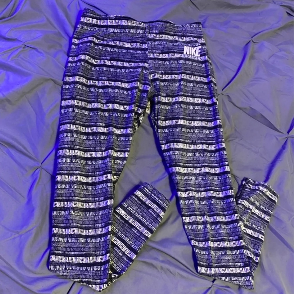 Nike leggings